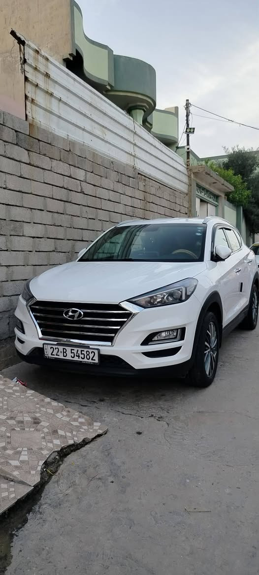 للبيع توسان موديل 19 بدون صبغ بدون بارد سياره جديده مال بيت ماشه 92 بسمي  موصل حي عدن سعر 207 بيها مجال رقم ***********/. ***********
