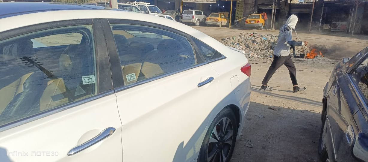 السلام عليكم هونداي سوناتا موديل 11 كفاله عامه بس بيها جراد قبق جنطه السياره فول واحد على واحد كفاله عامه ماكينه تبريد حداديه جديده 100% السعر 125 وبيها مجال للشراي تفاصيل اكثر اتص***********
