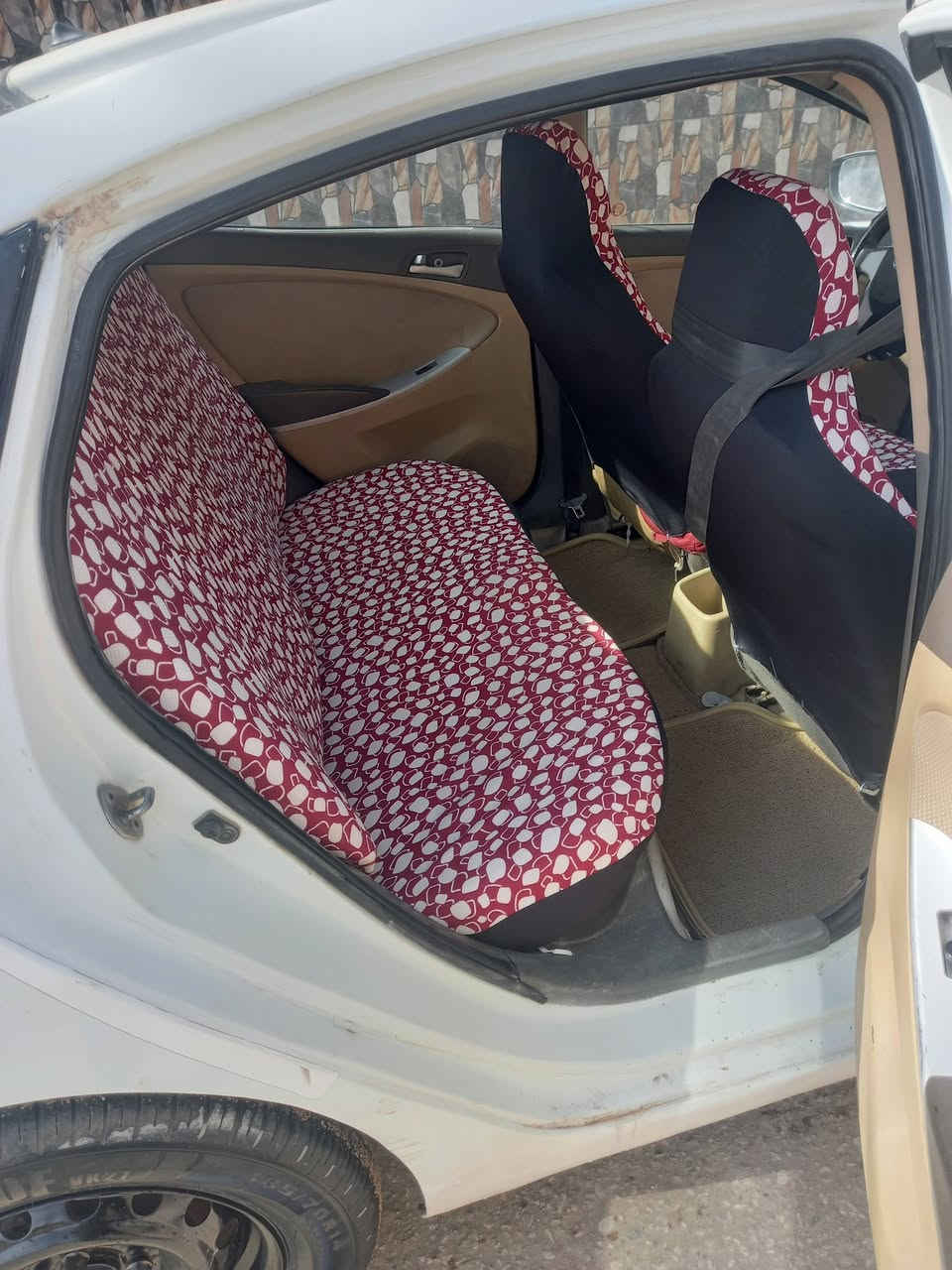 السلام عليكم اكسنت موديل ٢٠١٣ خليجي ١٦٠٠ المرغوب مكينه كيره حداديه جاهزه تدفه تبريد كل شرط رقم جديده قادسه هزه جديده السياره متجايه ومصلحه مكاني سماوه شرط التحويل سعرها ٥٨ قفل الشراي يتصل ***********
