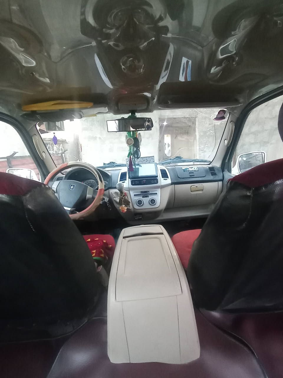 جنبي اتش 1 موديل 2014 سياره خير من الله وجاهزه وتحويل ثاني يوم السياره مقفوله بس  جنبي اتش 1 موديل 2014 سياره خير من الله وجاهزه وتحويل ثاني يوم السياره مقفوله بس محركها بيها خيط يعني تبخير قليل ***********
