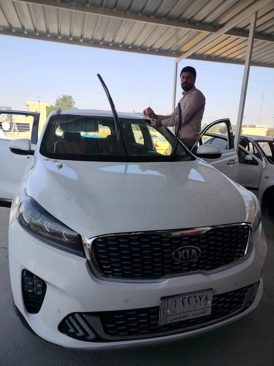 محل حيدر الخفاجي  للتبديل زجاج السيارات العنوان أكادميه الشرطه مقابيل مركز التدريب بأسعار مناسبه ***********
