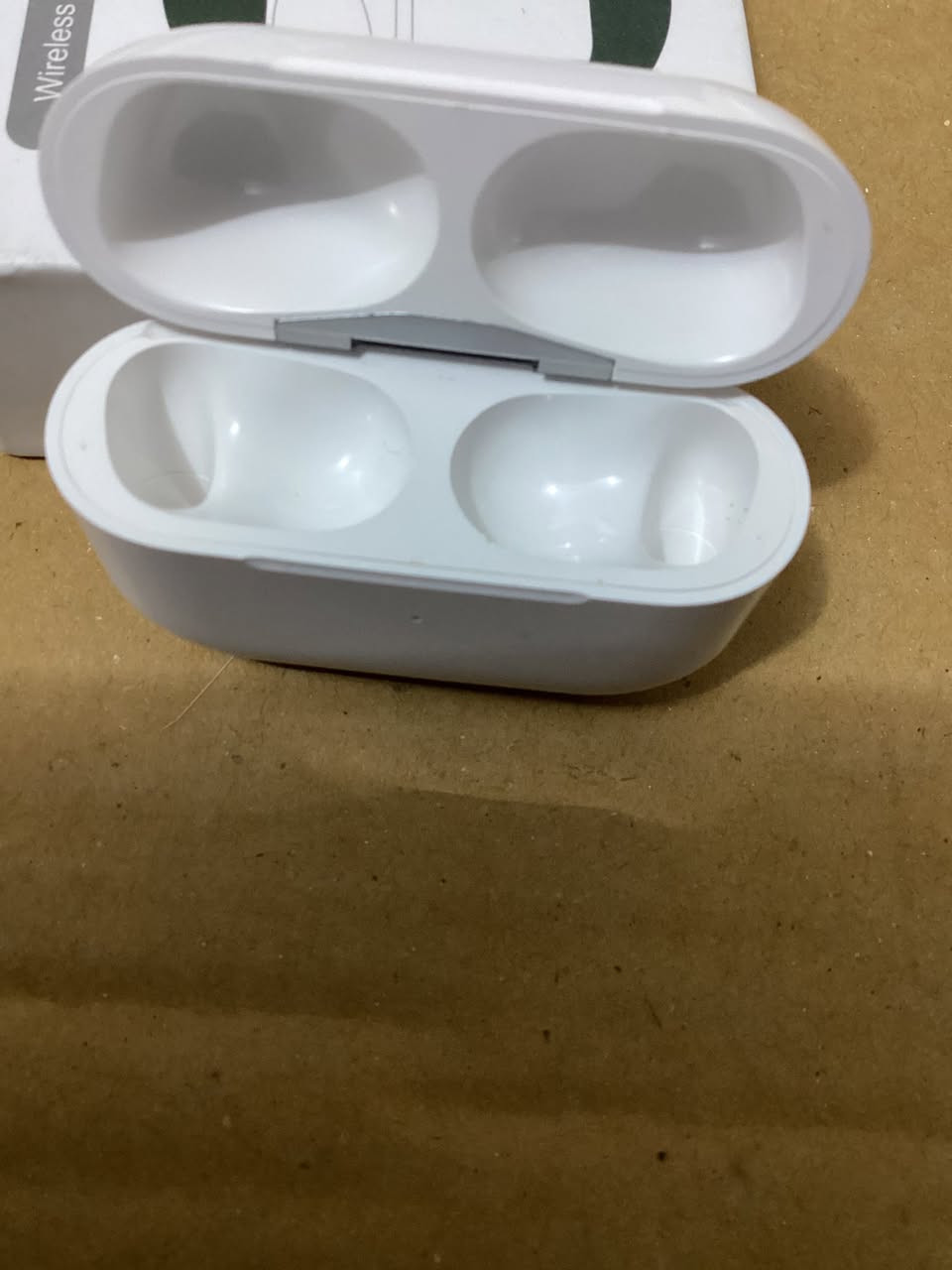 السلام عليكم
كيس فقط (اصلي) ضمان جديد غير مستخدم100%
نوع الكيس / Airpod Pro2 -- type-c (الجيل الثاني عزل)
سعر 50 الف شامل التوصيل


**إذا كنت صاحب هذا الإعلان وتريد حذفه لأي سبب، رجاءا أرسل رسالة إلى الدعم الفني**