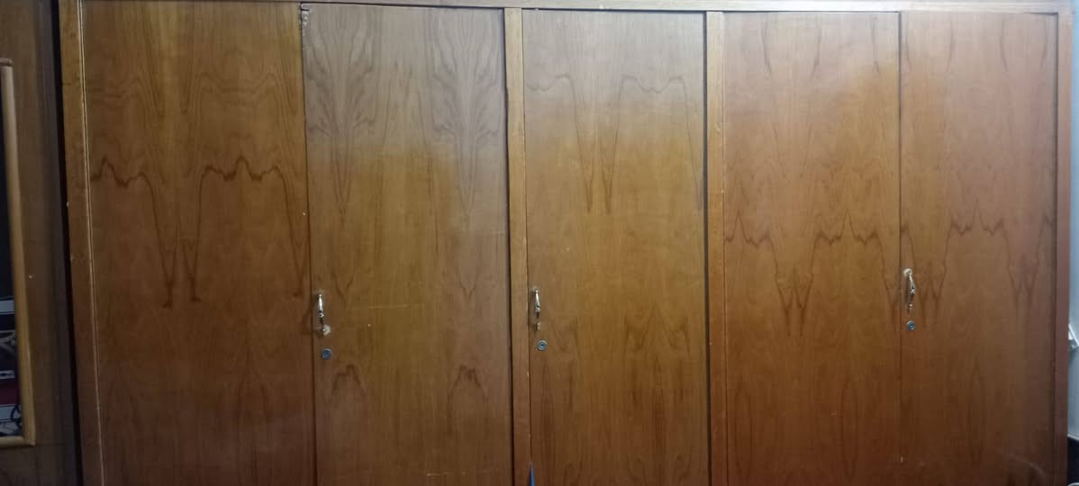 غرفه للبيع انجاره قديمه بس يردوهه 400 وبيها مجال


**إذا كنت صاحب هذا الإعلان وتريد حذفه لأي سبب، رجاءا أرسل رسالة إلى الدعم الفني**