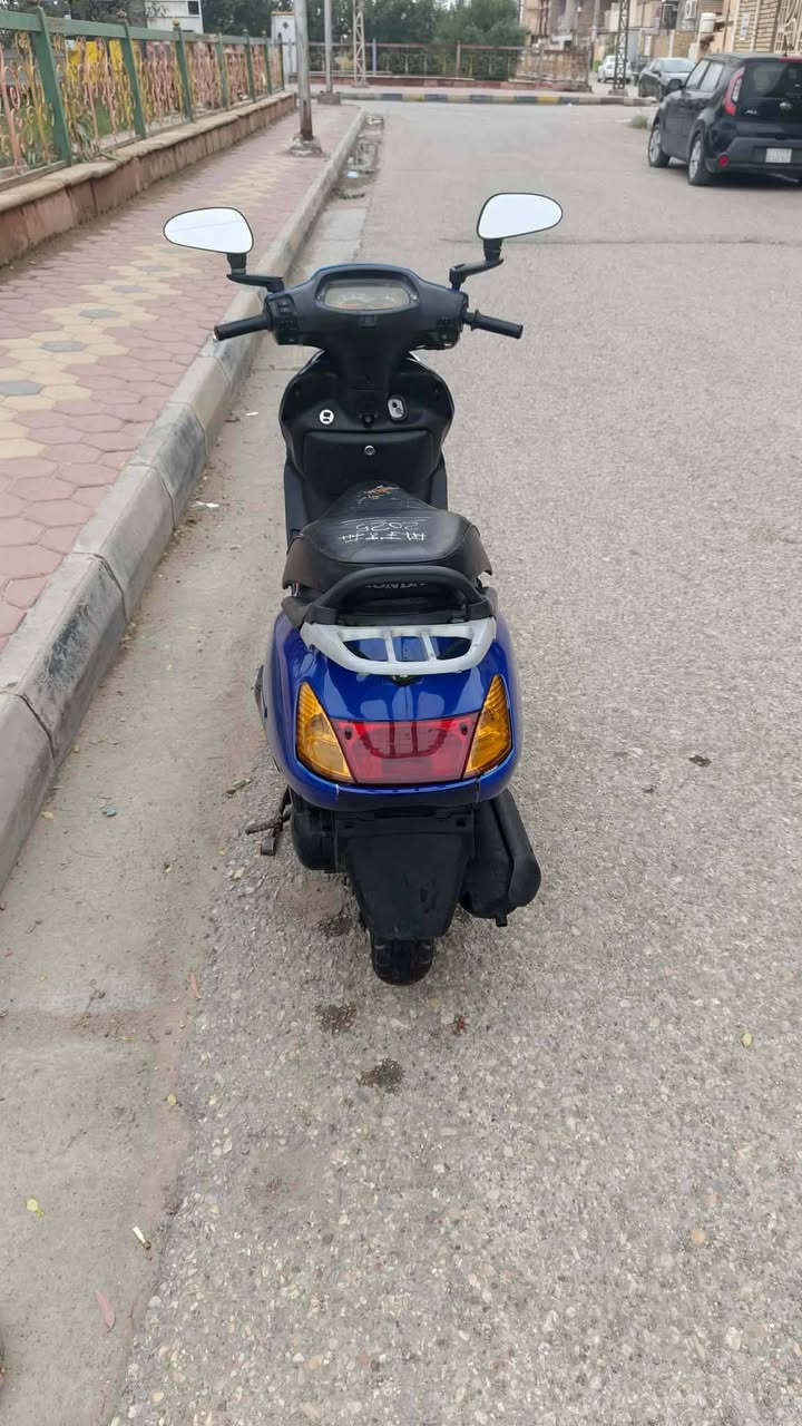 سبيسي ماليزي (مكينة ياباني)  مديل 2020
تجفيت جديد غراض وكالة مكينة ناعمة وشلعة ومعدل
دراجة جاهزة من الطول للطول 
كهربائيات كلها شغالة 
عداد سرعة وبانزين شغالات
قفل جنطة وستيرن                  سعرها 600 وبيها مجال
(***********)
مكاني كوت داموك
