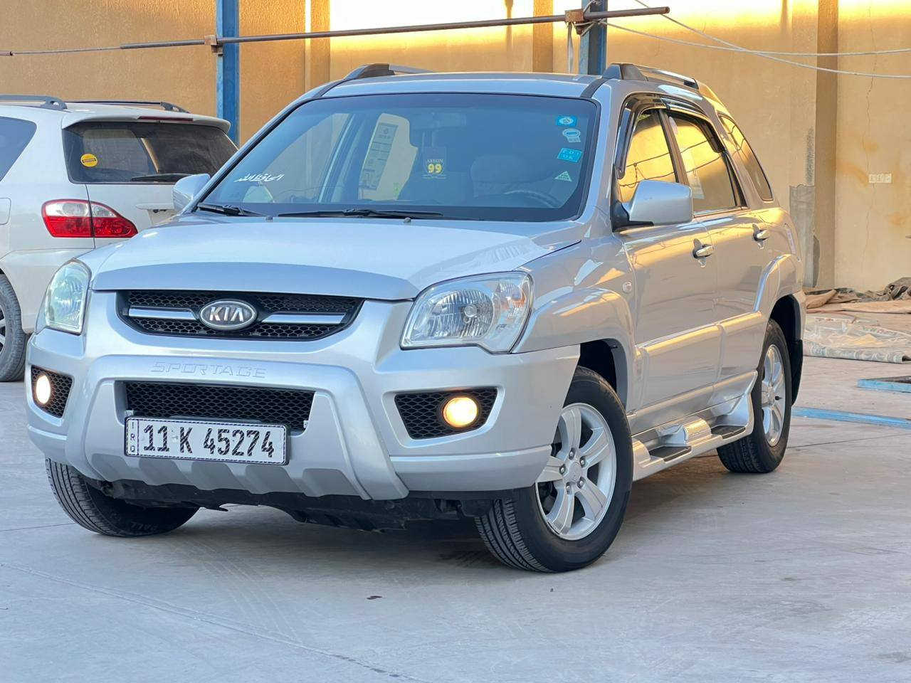 كيه سبورتج موديل ٢٠١٠ خليجي 
مكفوله كفاله عامه ضربه وصبغ وتبديل 
محرك ٤سلندر مكينه وكير جدد
رقم بغداد الجديد هزه جديده سنويه 
مجدده ال ٢٠٣٠ 
ماشيه ١٨٨ 
السياره جديده وجاهزه من كلشي 
تبريد حداديه تخم تاير كله جديد 
السعر //١١٨// مكاني البصره
***********‪ البصرة, العراق
