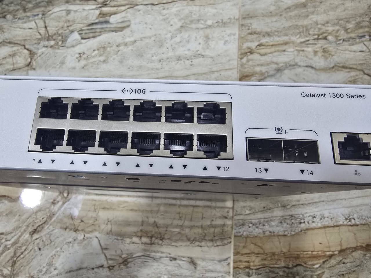 السلام عليكم
Cisco 1300 
12 بورت 10G
2 بورت Sfp  10 G
السعر 500$
اخوان الي ميعرف مواصفاته يبحث عنها ع النت 
سعر الجديد 1200£ 
السيسكو بعده جديد  
ملاحظه : يخدم فقط اصحاب الربيترات والشركات


**إذا كنت صاحب هذا الإعلان وتريد حذفه لأي سبب، رجاءا أرسل رسالة إلى الدعم الفني**