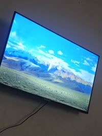 شاشه حجم 50 انترنت صارلي شهرين من اخذته السعر225 واتساب 07853549528