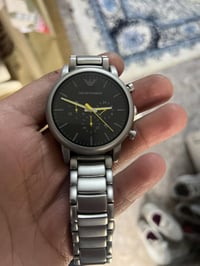 ساعة أصلية • للبيع