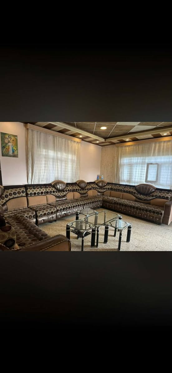 السلام عليكم
طخم للبيع نضيف مستعمل قليل السعر 600 ألف وبي مجال
***********
