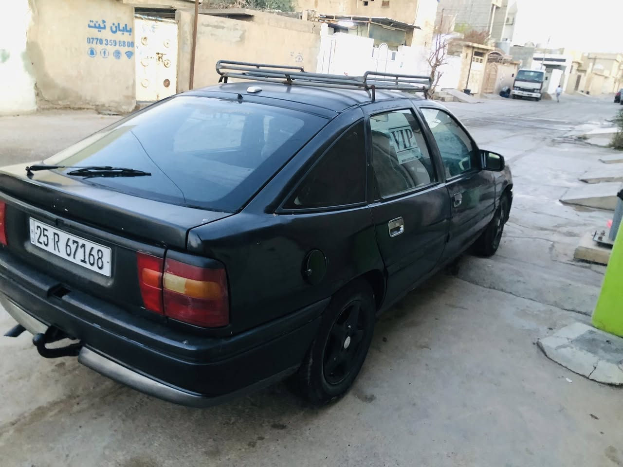 اوبل فكترا موديل 1993 رقم كركوك مشروع وطني رقم انكليزي
محرك 20 كير عادي تايرات جديد 
محرك  بدون صرف كهربايات شغاله 
مكان سياره كركوك 
سعره .. 28
***********
