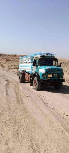 شاصي خام

مكينه ٨٢ جديده

كير وكسن مكفولات

قماره مامصبوغه

بسمي رقم انكليزي((***********))
