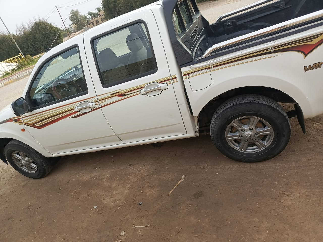 كريت ويل موديل 20 رقم قادسيه دولي سنويه لحد 30مجدد بيه بنيد بي صبغ بدون دواخل وجاملغ الايمن بارد بي قليل والباقى مكفوله مكينه كير حداديه تخم تاير كله جديد ***********السعر ب95
