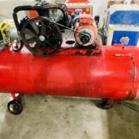 للبيع كمبريسر ثري فيز حجم500لتر شرط الشغل والفحص 07700114891  07503244...