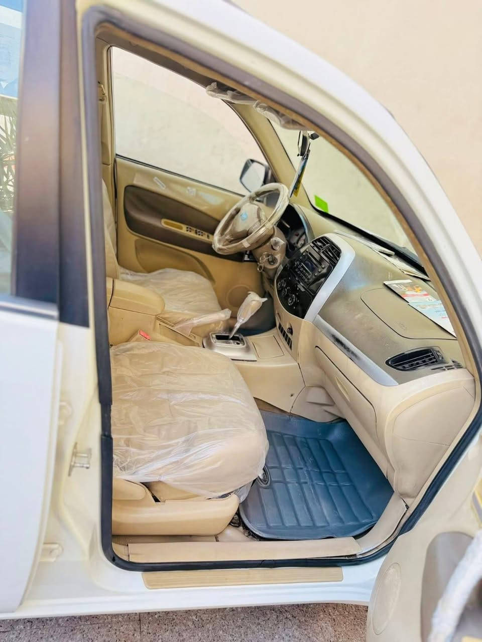 شيري تيكو موديل ١١محرك ٢٠٠٠ ميكانيك فتحه قماره نظيفه مثل ما موضح بالصورة رقم انكليزي سنويه جديده بغداد مدينه الصدر رقم الهاتف ***********
