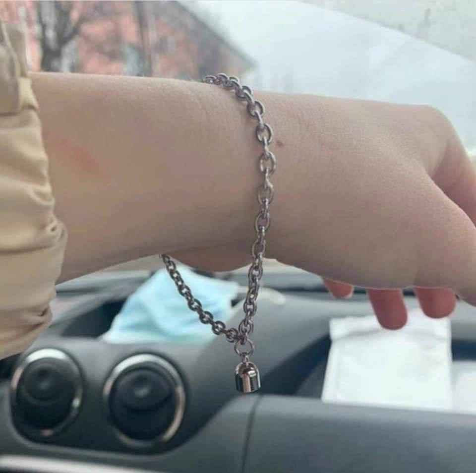🎀سوار تون مغناطيس الأصلي🎀

سوار العشاق تون رجالي ونسائي 💋♥️
للي يحبون الهدايا الراقية و المميزة
سوار فيكه حلوه من تقترب من ايده يلتصق السوار 🌸
طلاء ثابت مضمون ستل ستيل الاصلي💯

السعر ٨
🚘 يوجد خدمة توصيل لجميع محافظات العراق ٤ الاف 🚘 الرمادي, الأنبار


**إذا كنت صاحب هذا الإعلان وتريد حذفه لأي سبب، رجاءا أرسل رسالة إلى الدعم الفني**