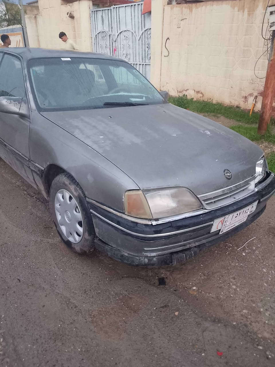 اسياره اوميكه موديل 91 محرك 20
السياره جهزه بس تريد تكحيلات 
*********** Singapore
