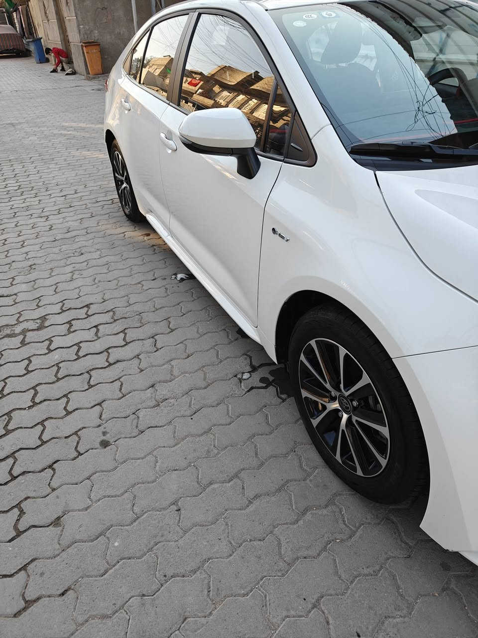 كورلا مديل 2025 
هايبرد ماشيه 35
سعر 151
رقم *********** 
بغداد
