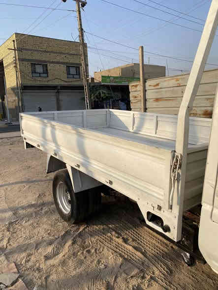 السلام عليكم سياره حمل نوع جمبي للبيع 
مديل 2011 رقم بغداد سنويه ل 29 تحويل ثاني يوم السياره جديده ماشيه 45 الف فقط 
كير ومحرك بلكارتون بدي اكسل شاصي دواخل كله مكفول السياره اي نقص مابيها واحلا من الصور سعرها 70 وبيها مجال مكاني البصرة القبله رقمي ***********
