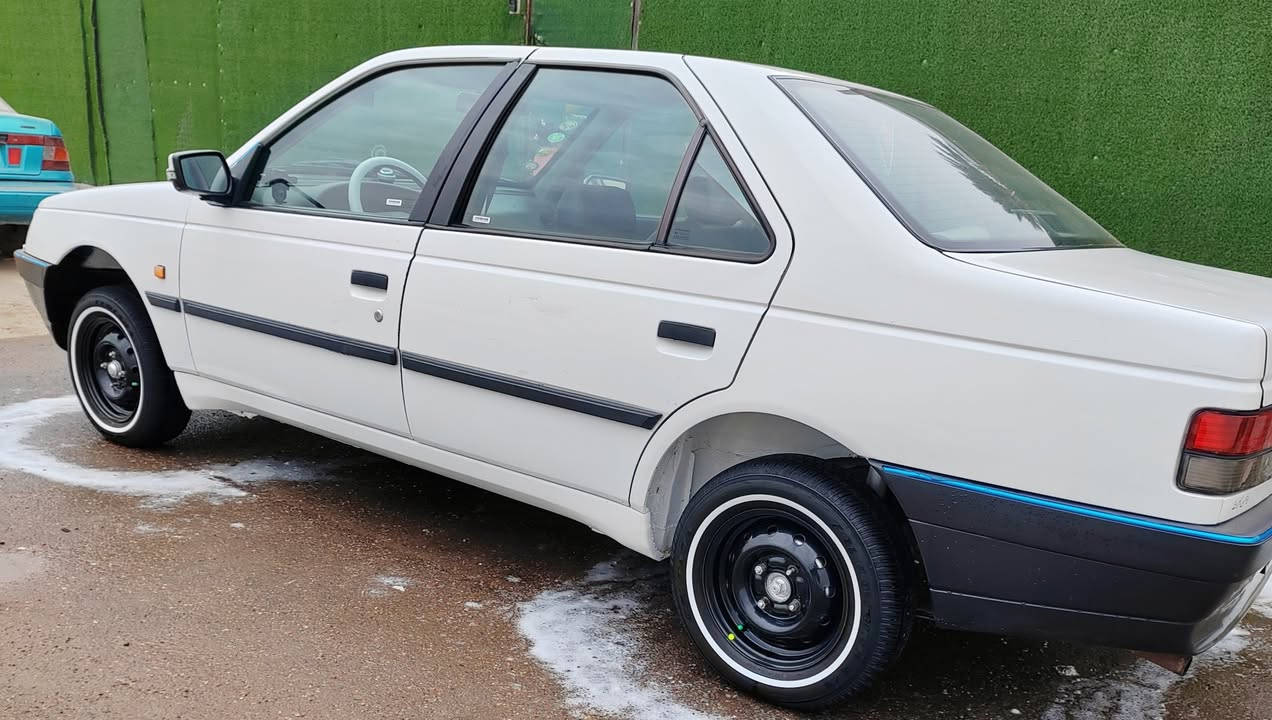 السلام عليكم عندي بيجو روى 2009 خصوصي بسمي تحويل ثاني يوم سياره مكفوله كفاله عامه ماعده لجاملغ مبدل مال سايق اثر شخط وخياس (كير ومكينه وكسل وكاردن كفاله) كهربايات كلهه شغاله تخم تاير جديد صدر خلفي امامي جديد وترايك وين مايعجبك وشكو خياس بيهه مسوي سياره مصروف عليهه وبل عافيه عل ياخذهه سعر 40 وبيهه مجال شي بصيط لعنوان بغداد الشعله رقم ***********
