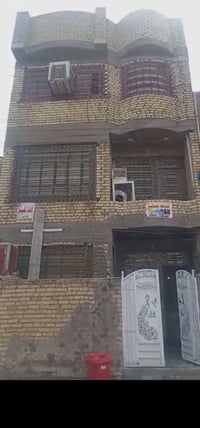 عندي بيت للبيع مساحته 60متر بناء جديد 3طوابق منطقه الشعب بشارع الصحه خ...