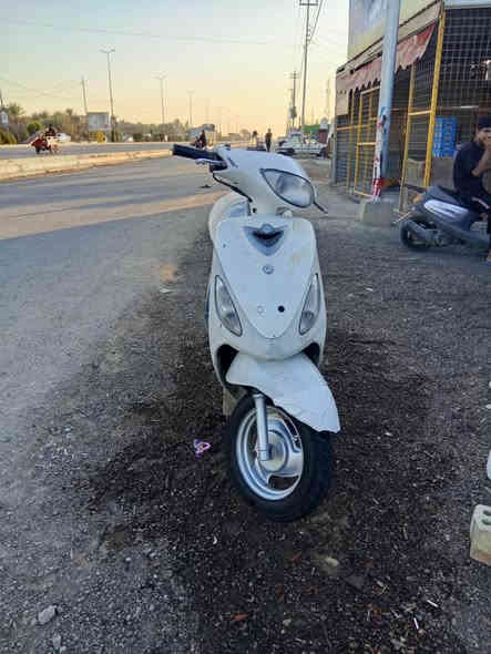 من رخصة مدير لكروب عمي دارجه لبيع بلاد سعره 575وبيه مجال مكلف بل نشر ***********لا طبلي خاص تمام خابر عله لرقم
