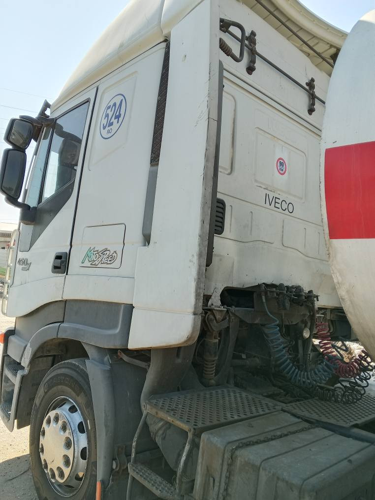 سلام وعليكم افيكو لبيع موديل2006 
صهريج مغلف جوبلس واحد علاك تخم تاير
سياره كفاله عامه تكيال وطوناج جي بي س
كاملات سياره من جوه شغل خير من الله 
كهرباهيات كامله كير وتماتيك 12نمره 
مكينه 450 لا صرف ولا بخار 
كسن شاصي كفاله وسياره احله من صور
مكاني بغداد لستفسار***********
تنباع كامله وينباع راس ورحده سليمانيه مداور ثاني يوم بسمي بغداد, العراق
