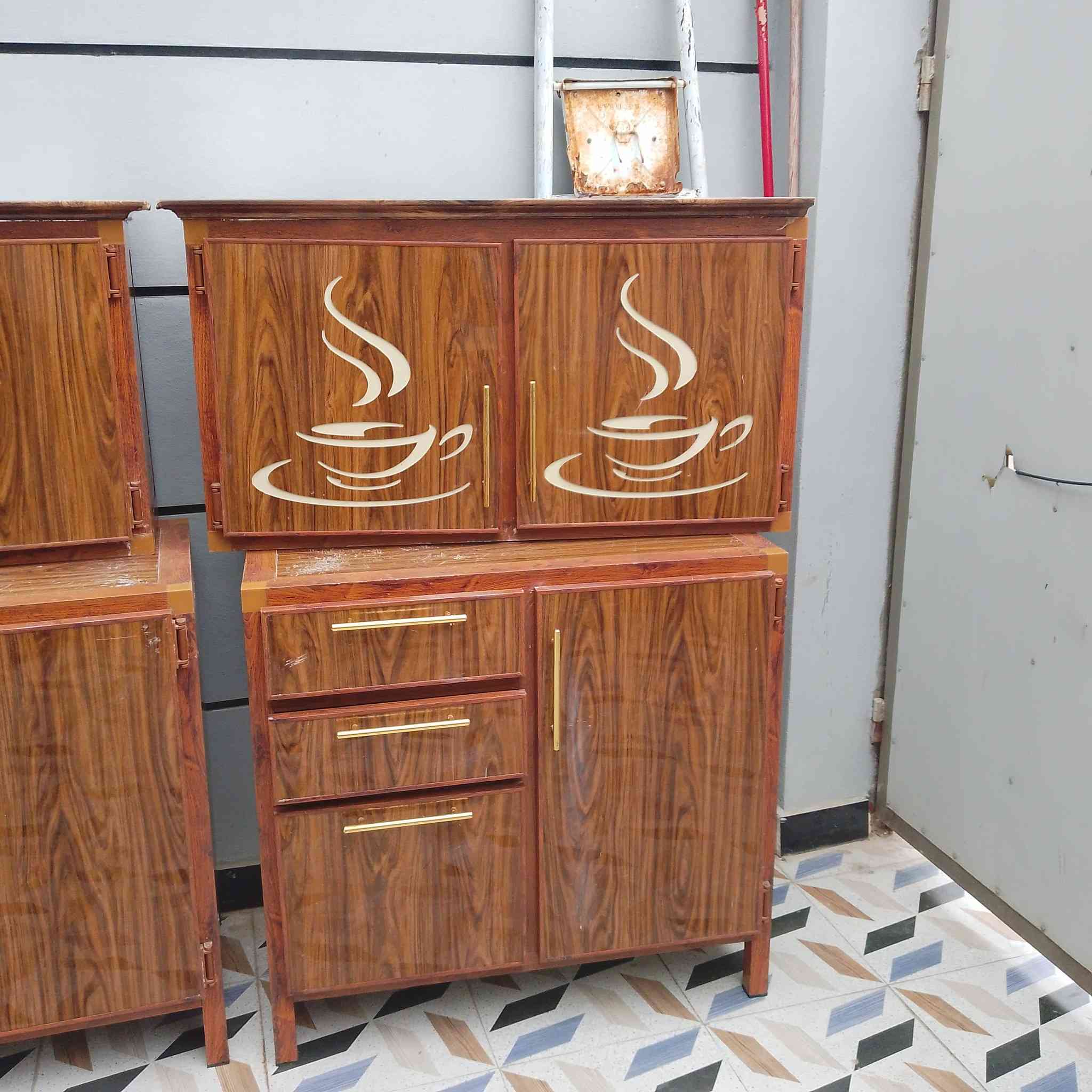 كاونتر خمس قطع احطاطه للبيع عنوان بعقوبه التحرير رقم ***********
