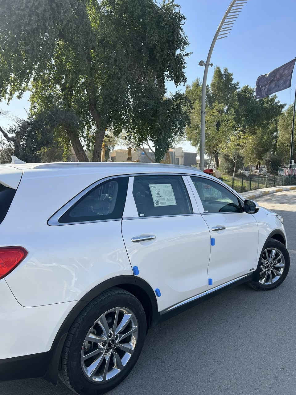 سلام وعليكم سورنتو 2016 فول ماعده البنروما كشنات تدفئه وتبريد سايد بريك بصمه فول  سياره مكفوله كفاله عامه من البارد والصبغ سعر 222 وبيها مجال رقم الهاتف ***********
