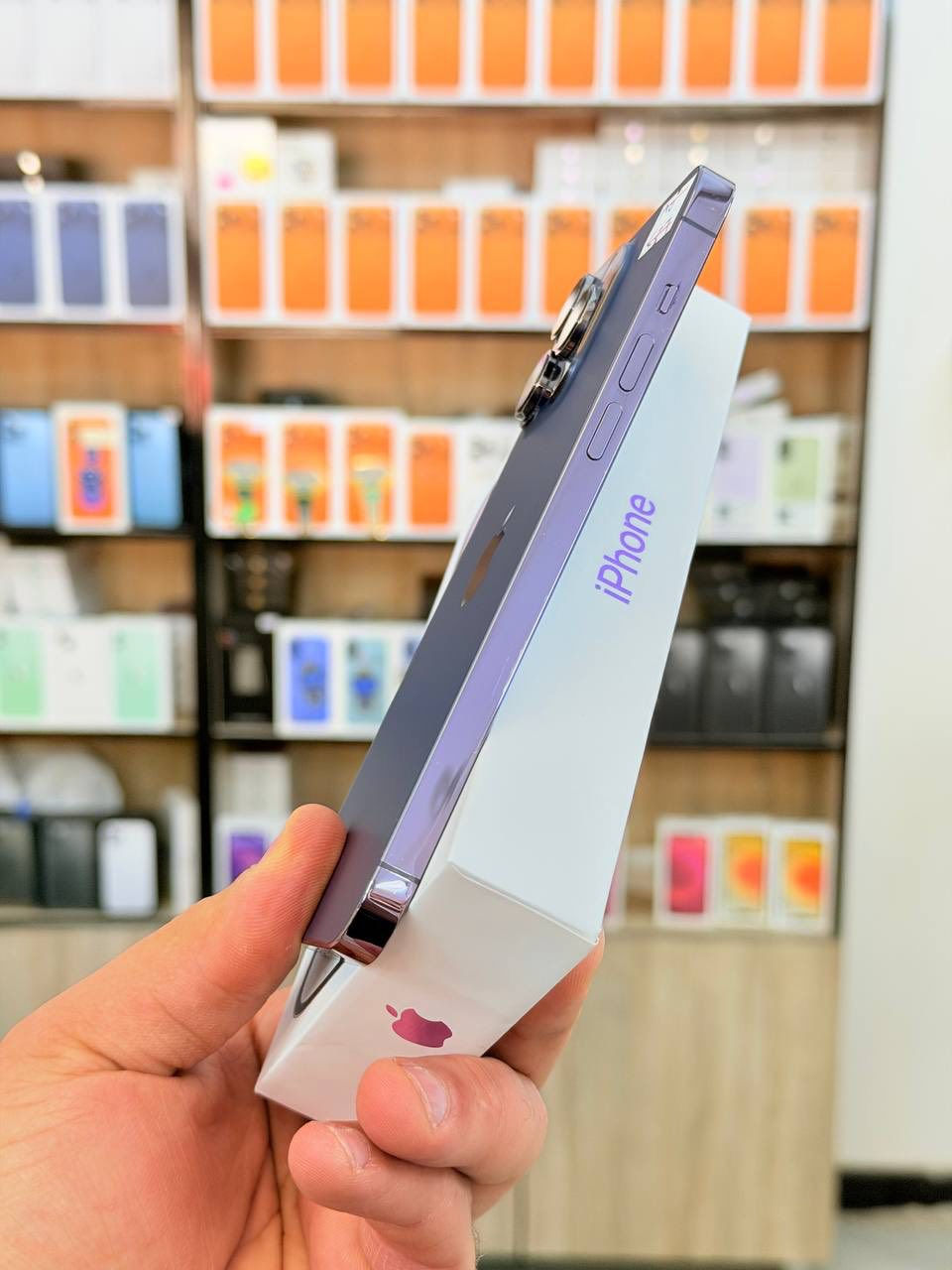 ✅✅اقوى سعر بلعراق✅✅
ايفون 14 برو ماكس ذاكره 256 بطاريه 85 يعني جديد نضافه ميه بل ميه خيال مال زلغ مابي كامل ملحقاته وتر بروف فحص حاسبه كله نورمال يعني ممبدل بي شي شرط تفحص بالوكاله ايسم نموذج M الأصلي ✌️
لون مميز (ومتوفر اقساط على مصرف الرافدين )تاخذه ضمان 5 ايام اي مشكله او عطل من المركز 
السعر 725 الف 🔥🔥🔥
العنوان بغداد البياع شارع 20 مقابيل علي العناب او الشيف السوري مركز الهاتف لاصلي 
📞📞***********
📞📞***********
