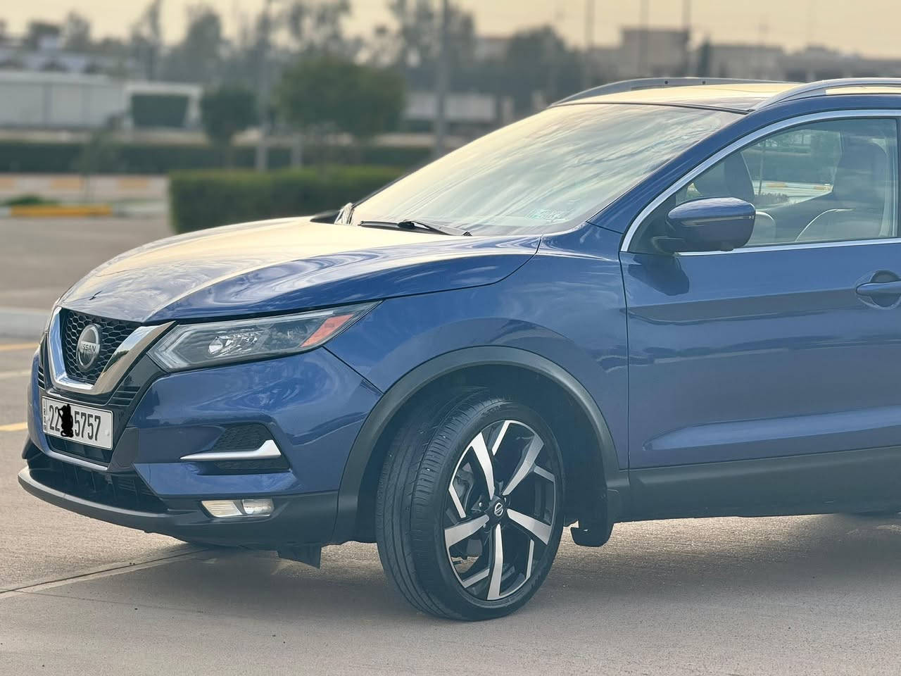 نيسان رؤگ سپؤرت مؤديل 2022  مواصفات SL دةبل اكسل  فول فول مواصفاتة ناو كريمية
سةيارةكة بي بؤياغ بي ايرباگ تةنهـا ١ چاملغي پيشةوةي كليري امريكاية سةيارةكة رةقةم و سةنةوي نويية بة ناوي خؤمة گير و مةكينة و هـةموو شتي بةشةرت 
0750 485 8947
