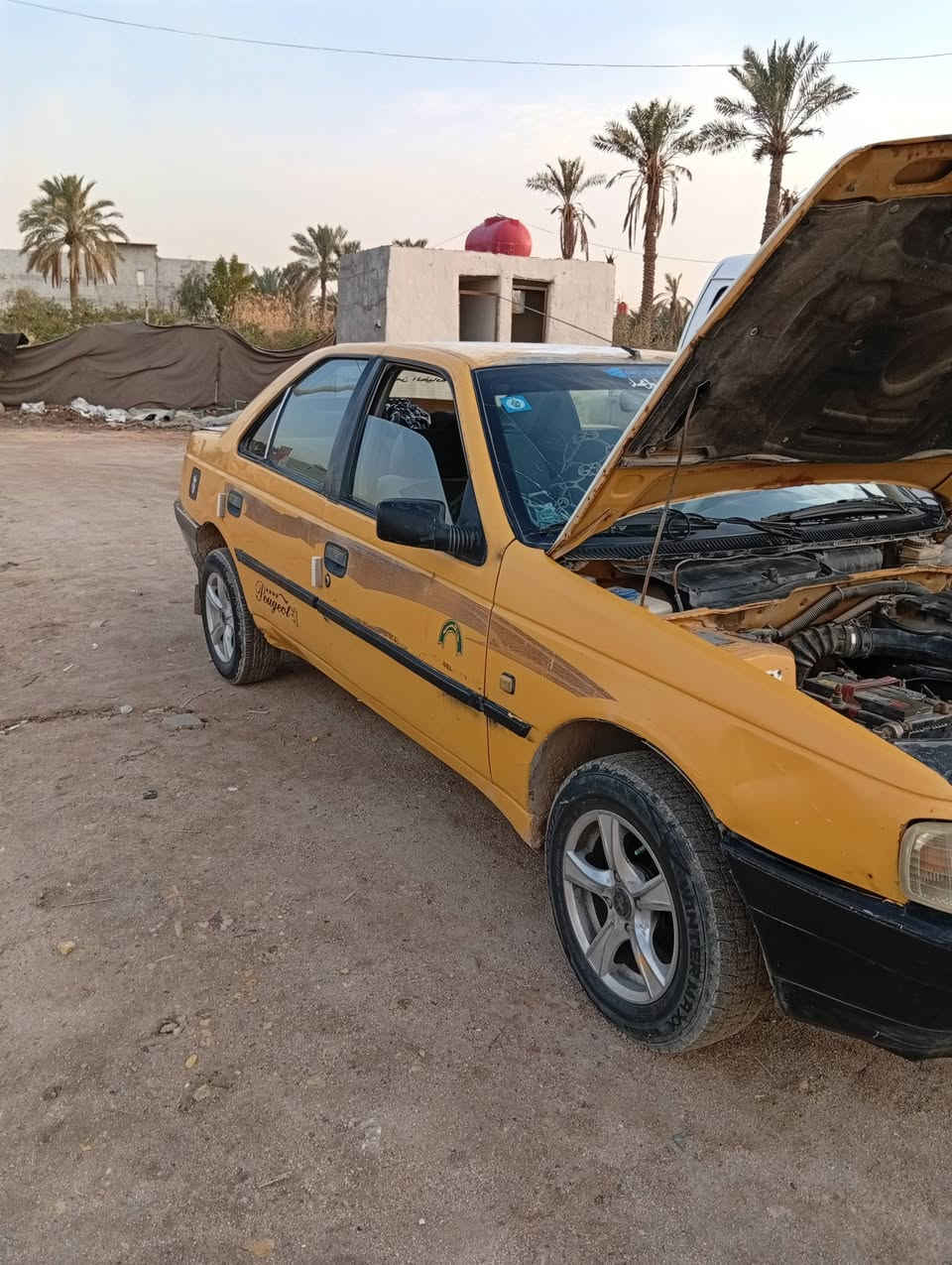 بيجو روا رقم بصره انكليزي السنويه نافذه30 راعيها موجود السياره خيرمن الله كير محرك تمام تخم تاير جديد كهربائيات كلها شغاله مابيها اي نقص الكشر كدام العين المداكر مغلفه السياره اكسن السعر 35وبيها مجال حك الجيه مالت بيت السياره ***********
