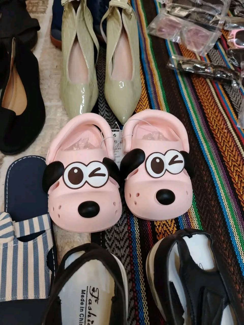 🔥🔥 عرض ناااار 🔥🔥
كل الأحذية عندنا بس بـ 5000 دينار 😱💥
👟 أحذية رجالي
👠 أحذية نسائي
🧒 أحذية أطفال (بناتي & ولادي)
🩴 سليبرات بكل الأنواع
✨ جودة حلوة وأسعار أقوى من السوق
✨ موديلات حلوة تناسب الكل
🚚 التوصيل متوفر لباب البيت
📲 للحجز والاستفسار راسلنا خاص
💥 لا تضيع الفرصة... الكمية محدودة!
تابعونا يومياً على حسابنا:
🎥 (كرموش أمزون سبع البور)


**إذا كنت صاحب هذا الإعلان وتريد حذفه لأي سبب، رجاءا أرسل رسالة إلى الدعم الفني**