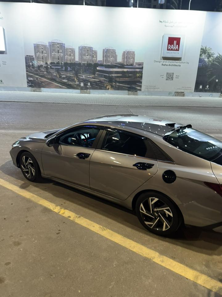 هونداي النترا 2024 هايبرد

لمتد فول مواصفات للأخير هايبرد محرك 1.6 GT

🛑 رقم بغداد الجديد بأسمي 🛑
ماشية. ٢٩،٠٠٠ فقط كيلو متر 
المواصفات:
دخول ذكي
فتحة سلايد 
إنارة ترحيبية في قبضات الابواب
رادارات 360  درجة
نظام محافظة على المسار + كروز سرعة 
قيادة ذاتية 
حساسات خلفية وامامية 
بك لايت لد
اوتو لايت امامي زنون 
كشنات جلد + خزن ميموري 
تدفئة وتبريد المقاعد الامامية
اضاءة دشبول الوان متغيرة مع وضعيات القيادة 
ambient light  RGB 
سلايد روف 
تبريد  مناخين منفصلين 
شاشة معلومات كبيرة 
شاشة عدادات دجتل 
نظام صوتي سماعات 8 boss
اوتوهولد auto hold
هاند بريك بصمه finger brake 
وضعيات قياده ( سبورت ، نورمل ، سمارت)
مراية وسطية تعتيم ذاتي 
داخل جلد اسود
السيارة بدون حادث / سرقة دعامية وجاملغ 
بدون ايرباك بدون كلشي 

🛑سعره ب ١٧،٥٠٠  🛑

مكاني بغداد او فلوجة  للأتصال على الرقم ***********
