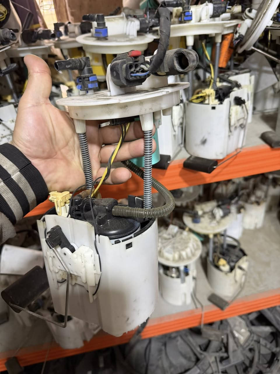 سلام وعليكم قاعده ماليبو  2025/2016كامله اصليه تفصيخ كصه شرط ضمان 65 الف واصله الك ***********
