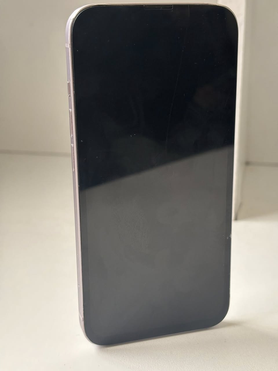 I phone 14 العادي
ذاكرة 128 بطارية 83
مبدل شاشة نوعية زينة وضهر مكسور 
مكاني بغداد ***********
السعر 375
