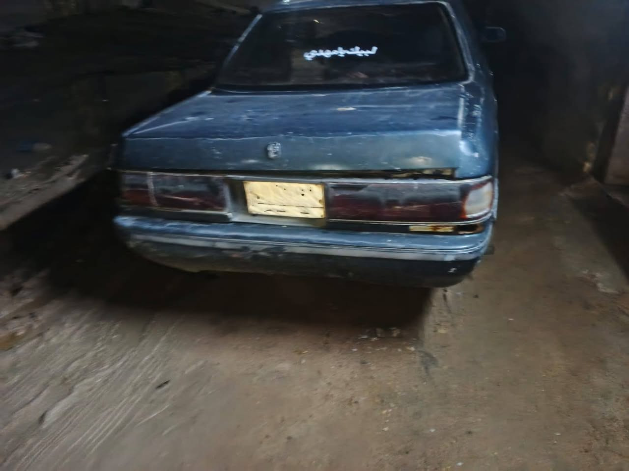 السلام عليكم
اخوان سياره مارك كصيف متعرضه لحادث الله يكفيكم الشر بس تمشي وشغاله الكير والمكينه شغاله ونجي سته سلندر رقم نجف سنويه لل٢٠٢٦ توه منتهيه
السعر ١٨ وبيه مجال 
المكان البصره الكرنه
الهاتف ***********
