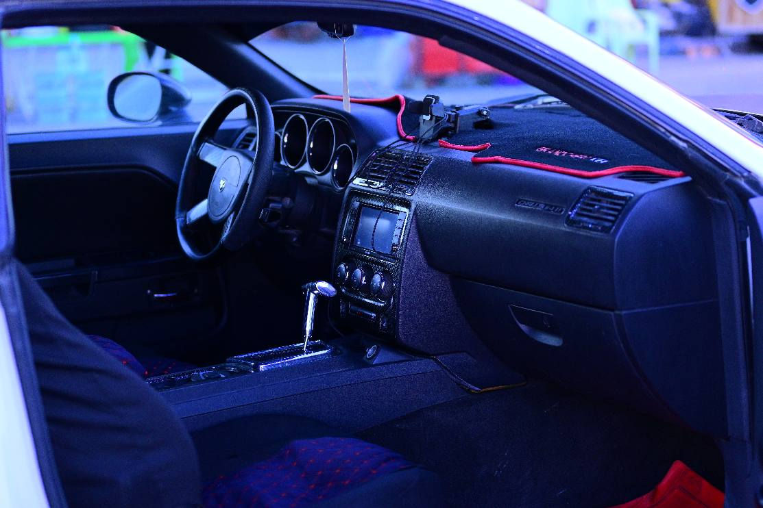 چالنجر SXT مديل 2010 محدث 2020
نصبتها احلى من الصور بهواي
فول مواصفات عدا التنتة
عليها ادامة كاملة
سنوية وهزة لل2027 بأسمي
مكينة V6 حجم 3.5 هي والگير ستوك ممفتوح برغي كفالة وتراي وين متريد
تبريد ثلج❄️
كهربائيات كاملة ما ناقصها شئ
تخم تاير ياباني وويل موزة 18
برمجة كاملة حماوة وولف اصلي فان قطعتين
دواخل جلد اسود ملبسها چفن
(حادثها امامي خشم الشاصي وجاملغ خلفي جهة العبري ايرباك جهة العبري) 
صبغ عام مغيّر لون من ابيض لؤلؤلي الى ابيض صدفي
سنوية تقرأ ابيض ملوّن..براحتك توشم او تغير السواد مسموح
مكاني بصرة السيارة مال جناي محد مفحط بيها. 
الســعر 125$
للاستفسار *********** البصرة, العراق
