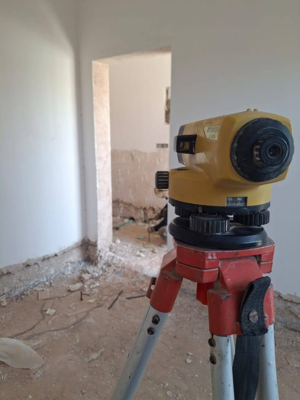 السلام عليكم ورحمة الله وبركاته مستعدون لتنفيذ كافة اعمال المساحة تقسيم اراضي شوارع مجاري بنية تحتية ابراج كهرباء دور مجمعات سكنية للتواصل *********** واتساب
