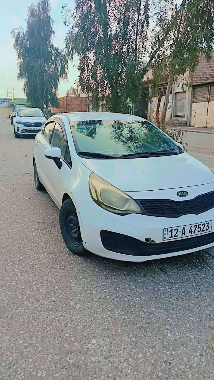 موديل 2012
وارد كوري 
محرك دوش 16 شرط لا صرف ولا نفخ 
كير عادي 6 نمر  شرط
طخم جديد بدون صبغ بس بيها هاي طخه فقط 
درايم شفتات جديد قبل اسبوع مبدلهم
السيارة رقم نينوي جديد سنويه 2031
غرفتها نضيفه 
كاربون بيها
تحويل مباشر
التواصل ***********////***********2
السيارة كلش نظيفه ومرتبه
المكان موصل
سعر ،85 بيها مجال
