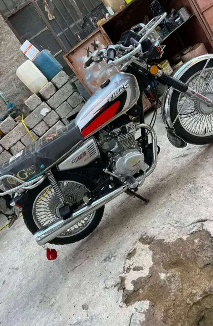 السلام عليكم دراجه أيرانيه للبيع دراجه نضيفه موديل 24 مكاني تكريت  السعر 20050 وبيها مجال رقمي‎0772 963 7566 ‎‎ @إشارة
