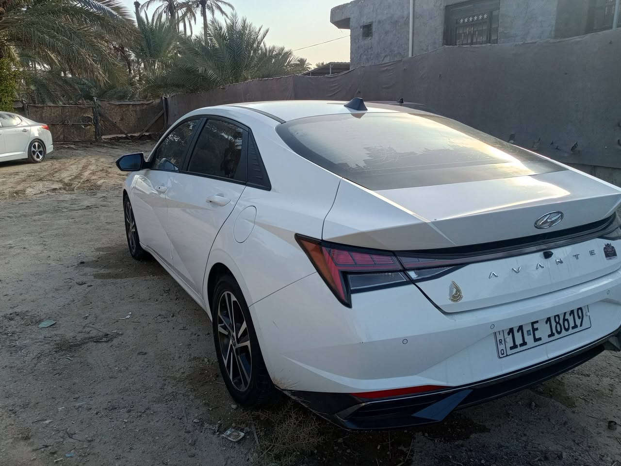 السلام عليكم سياره افانتي موديل 21 فول مواصفات عدا الفتحه مكينه 2000 دوش وارد كوري خليحي ماشيه 114 الف كيلو مكينه كير حداديه جديده كهربائيات كل شغاله تبريد ثلج امامي خلفي تدفئه سياره جديده رقم بغداد الدولي باسمي شرط التحويل هزه جديده بيه رش جاملغ وربع البنيد بدون اي داخل شواصي مكفوله حوض تكم كوله مكفول مكاني بابل السعر 155 وبيها مجال ***********
