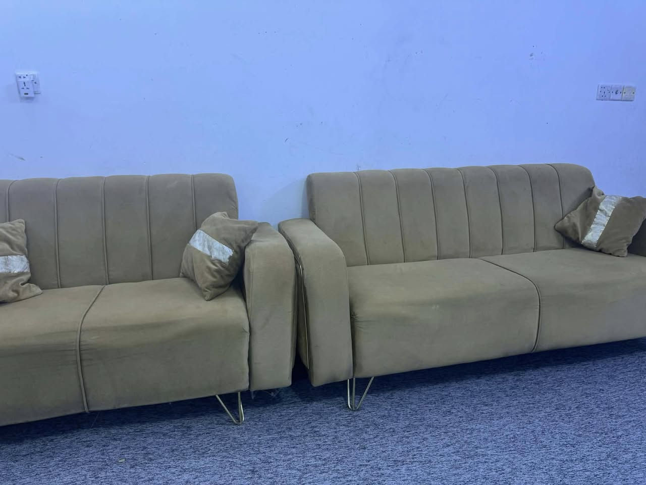 تخم مستخدم للبيع 225
بغداد شارع الكفاح


**إذا كنت صاحب هذا الإعلان وتريد حذفه لأي سبب، رجاءا أرسل رسالة إلى الدعم الفني**