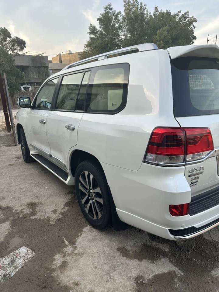 لاندكروزGxrموديل19SASمعروفه مواصفات الساز سياره نضيفه كلش ستخدام شخصي ماشيه120كم مكفوله كفاله عامه عدا شبر بلدعاميه الاماميه رقم سليمانيه تحويل ثاني يوم هزه رقم جديد مكانها بغداد الدوره سعره520 لاتصال ***********غير متواجد علفيس
