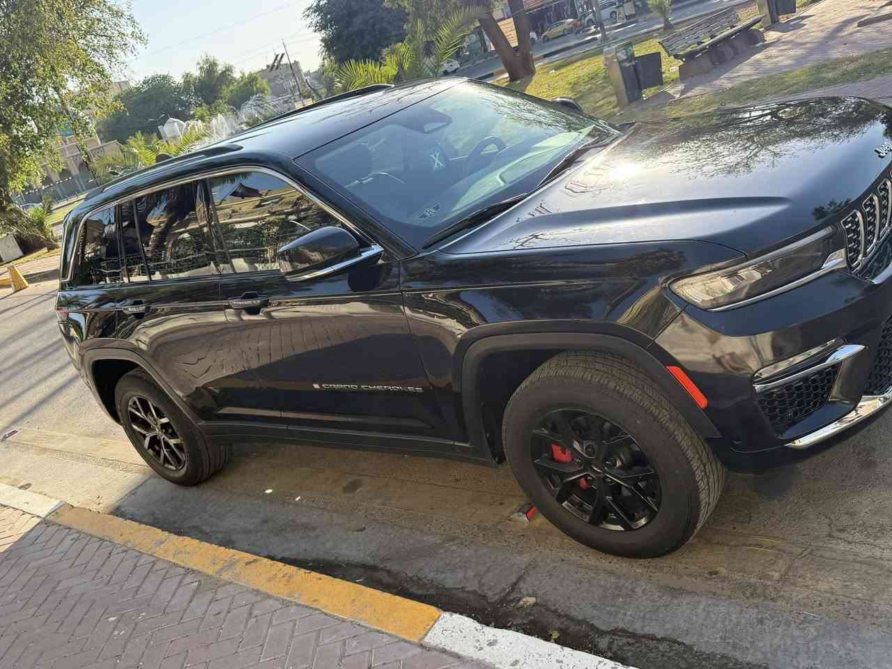 سلام عليكم للبيع جيب 22 بغداد باسمي تحويل مباشر ضرر بنيد مبدل بلادي نفس اللون بدون ايرباك وبدون داخل السياره مكفوله من الصبغ بيها كم مكان بارد جاهزه بدون اي نقص ماشيه 38 ميل السياره فول عدا السلايد عنوان اعظميه ***********
السعر 31.500$$يعني 315 ورقه وبيها مجال انشالله
