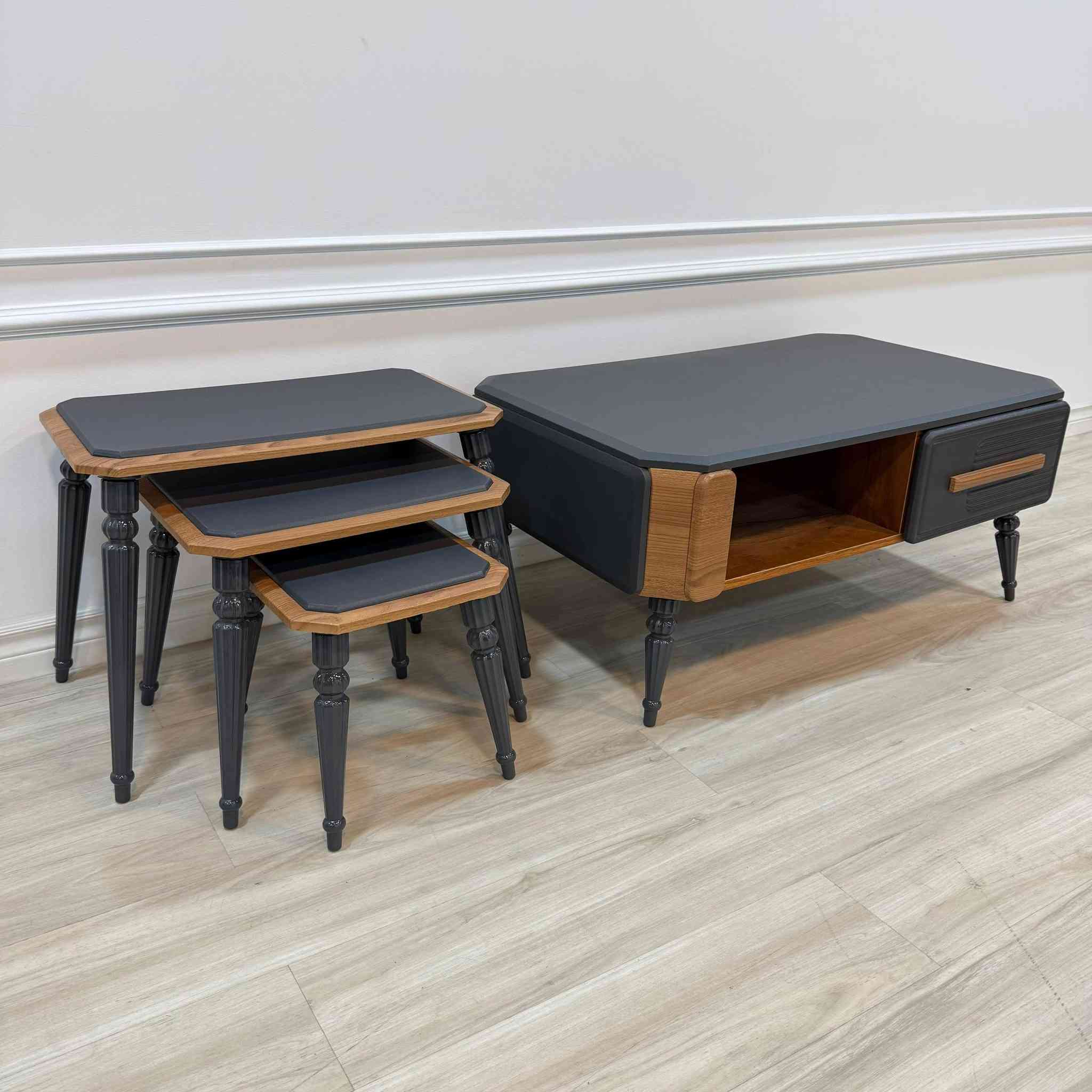 سيت طبله 3+1 خشب 
قياس الطبله الكبيره 
طول 100 سم 
عرض 60 سم 
ارتفاع 40 سم

السعر 125 الف

مع التوصيل مجاناً داخل بغداد 
اطراف 10
محافظات 10


**إذا كنت صاحب هذا الإعلان وتريد حذفه لأي سبب، رجاءا أرسل رسالة إلى الدعم الفني**