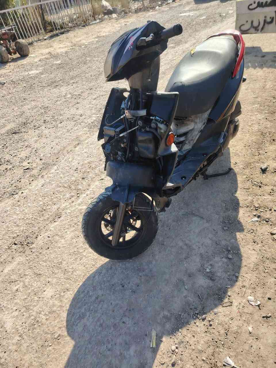 السلام عليكم دراجه جيتي ار للبيع الدراجه نكره سلف بكل وكت كهربايات كلهه شغال عداد سرعه كيج بانزين دبل اشاره عالي ناصي كله شغال مكينه ناعمه كلش ماتسمع صوتهه تايرات جدد الدراجه عوزهه بجم واشاير فقط رايدهه ب500 بيهه مجال شي بسيط كلش مكاني بغداد مدينه الصدر الشراي يتصل *********** او واتساب
