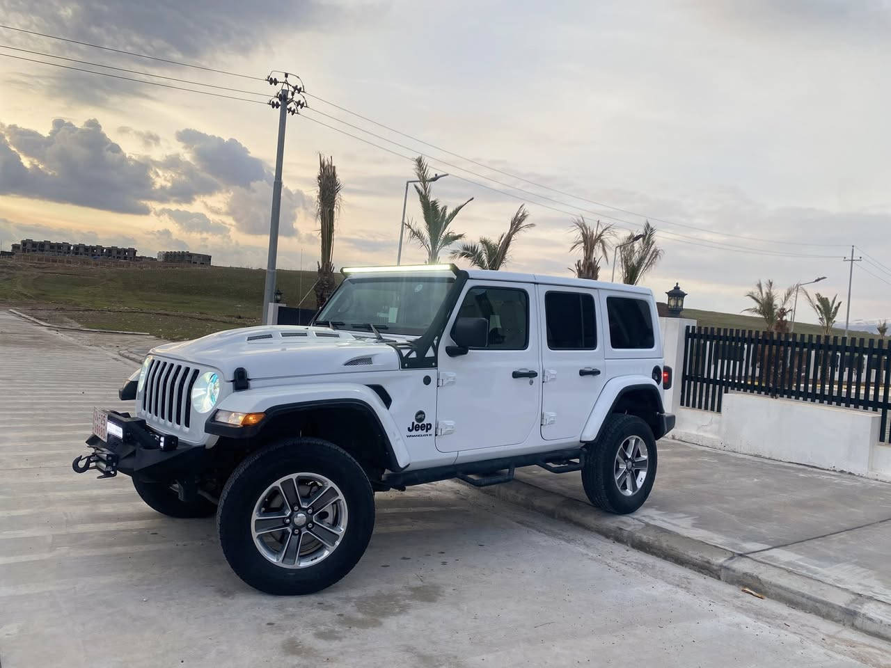 JEEP WRANGLER
موديل2023
ماشي.28الف ميل
محرك 4 سلندر توربو.20L*
اربع باب كلر امريكى صورة حادث موجود بل منشور سيارة رقم كاتي شرط ترقيم.
سعر (235) مجال بسيط
اربك مرجع شريكة
رقم. واتساب ***********
مكان سيارة عقرة

