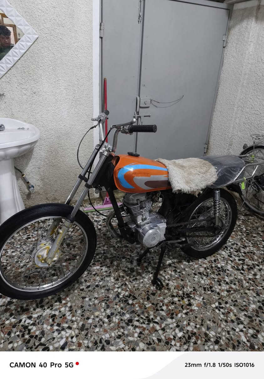 سلام عليكم. عمي دراجه البيع 
النوع.. 4كير المكينه ارشه شاصي ارشه
درجة كلك مكفوله من البوكه دراجه حربي
المكان كربلاء قرب مستشفى الكفيل 
سعر.. 150 بيها مجال 
التواصل ***********وهاي صور الدراجه 👇
