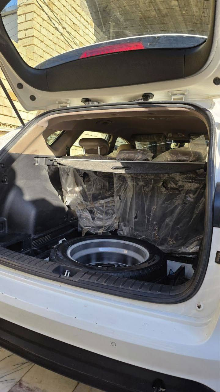 توسان موديل 20
خليجي محرك 2000
كفالةعامة 
رقم بغداد 
كمرتين خمس عدسات 
ماشية 83 الف

***********
***********
