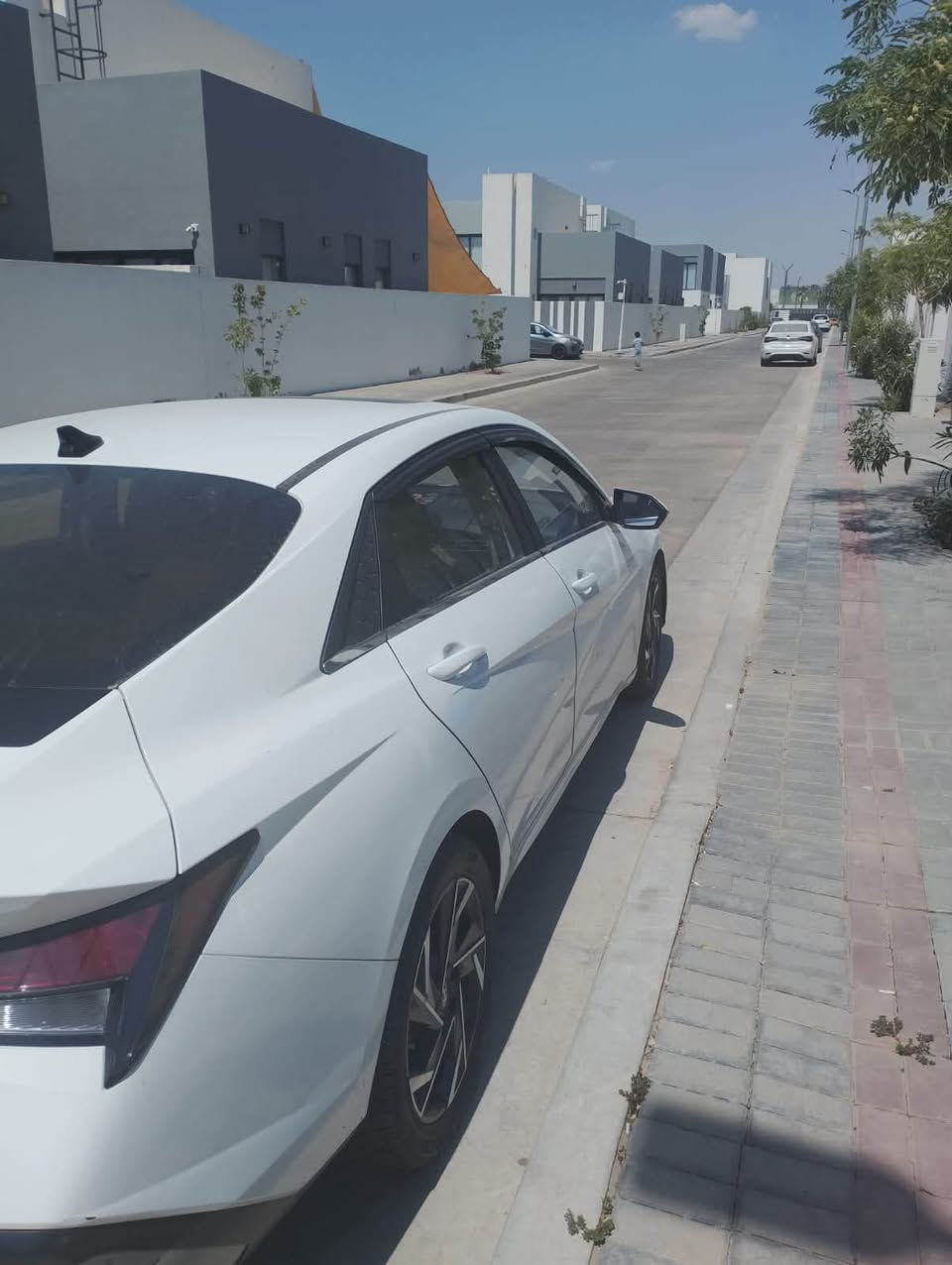 السلام عليكم ورحمة الله وبركاته مرخصت الادمن النترا موديل 23 خليجي صيني مكينه 1500 لون ابيض مكفوله مراوس ب كورلا هايبرد 23 
***********
